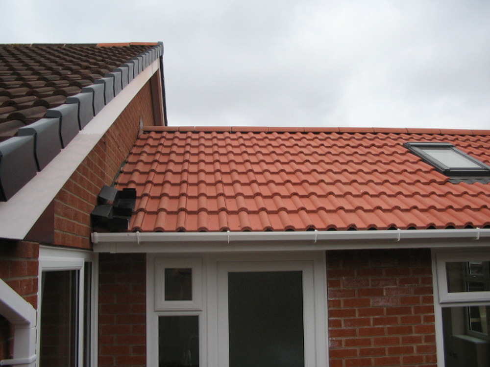 Cavity Tray, Lead Flashing, Ridge Tiling, Brick Work. Bricklaying job