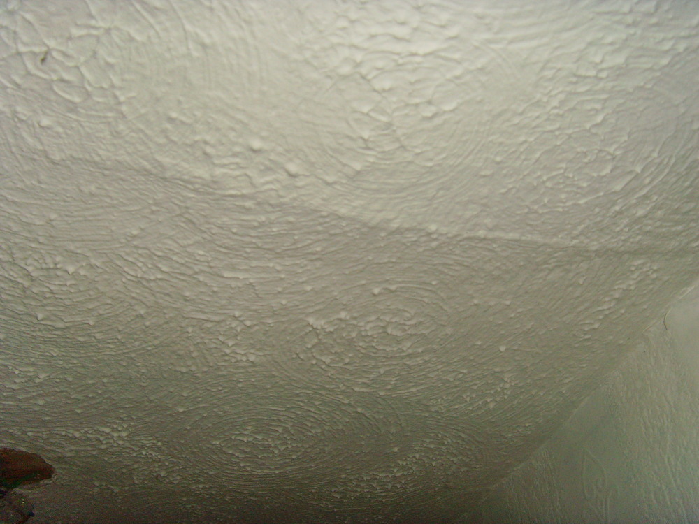 Fill in ceiling cracks appearing in 4 different rooms Plastering job