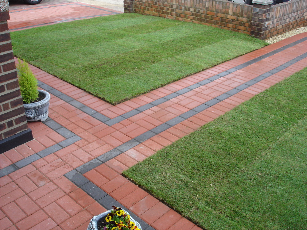 Lee Charles Building and Landscaping: 100% Feedback, Driveway Paver