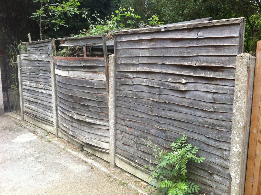 replace 9 fence panels (6 foot panels) replace 7 posts Fencing job in