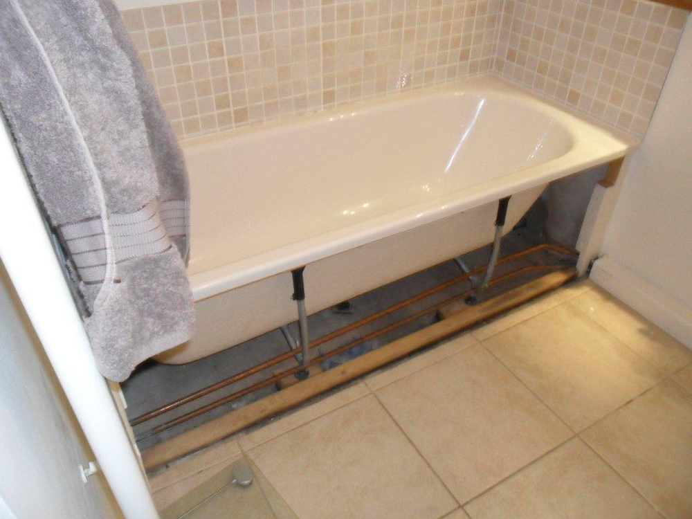 INSTALL WOODEN CLADDING BATH PANEL 175cm x 54 cm Carpentry & Joinery