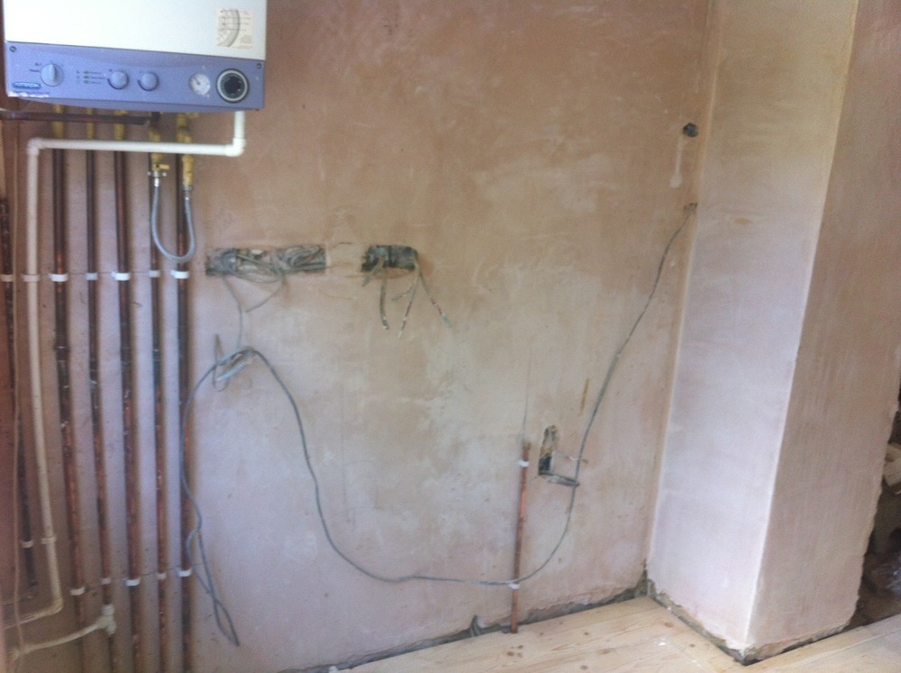 diligent electrical: 96% Feedback, Electrician in West Norwood