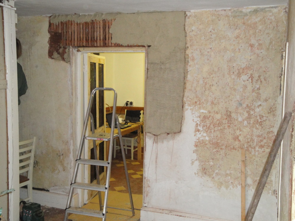 Lime plaster finishing skim coat Plastering job in Taunton, Somerset